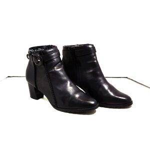 Thom Mcan ankle boots black leather ankle Size: 7W